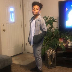 Boys size S Jordan jogger set pants/ hoodie